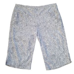 Lulu-B Women's Animal Print Stretch Bermuda Shorts Size: 12‎